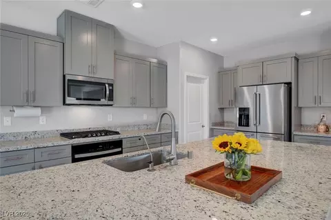 1943 Marks River Pl, North Las Vegas, NV 89084
