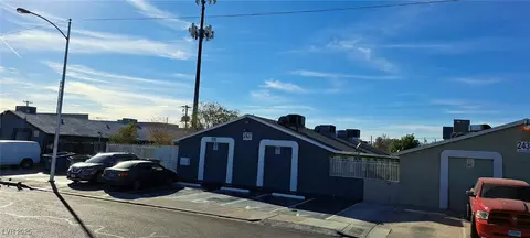 2427 Mccarran St, North Las Vegas, NV 89030