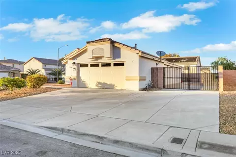 1064 Eagle Owl Ave, Henderson, NV 89015