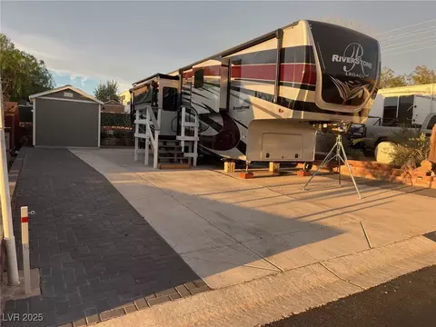874 Pelican Way #110, Boulder City, NV 89005