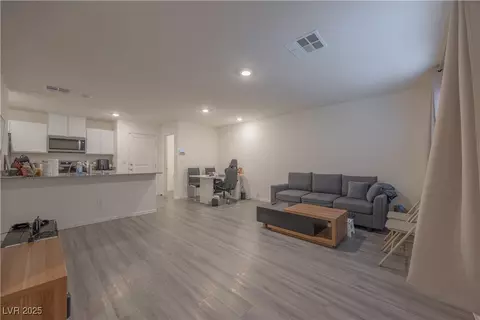 4841 Wine Ridge Ave, Las Vegas, NV 89141