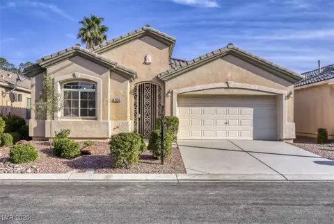 7930 Half Moon Point Dr, Las Vegas, NV 89113