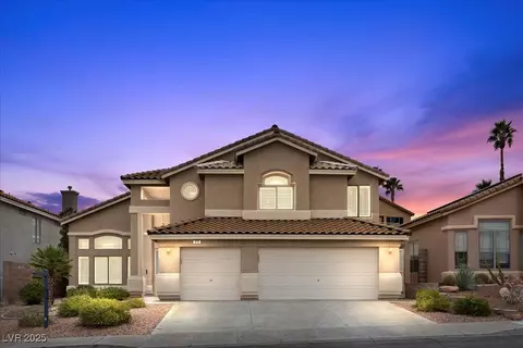 272 Grand Olympia Dr, Henderson, NV 89012