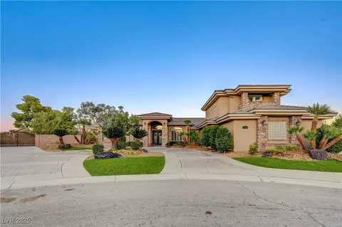 7770 La Cienega St, Las Vegas, NV 89123