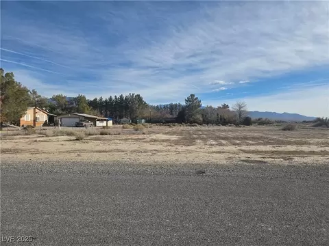 2271 N Linda St, Pahrump, NV 89060