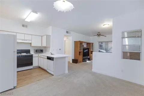 5751 E Hacienda Ave #115, Las Vegas, NV 89122