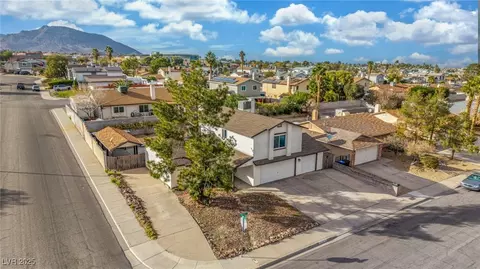742 Brick Dr, Henderson, NV 89002