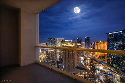 135 E Harmon Ave #3709, Las Vegas, NV 89109