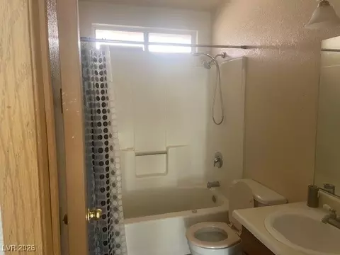 Bath - 3027 Soledad Dr, Laughlin, NV 89029 photo 1 of 2