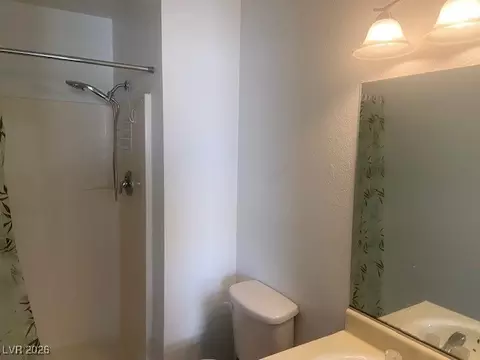 Bath - 3027 Soledad Dr, Laughlin, NV 89029 photo 2 of 2