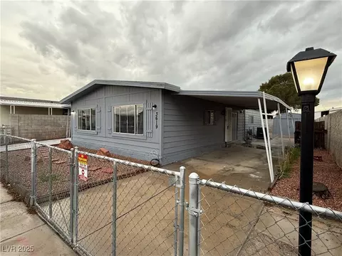 3619 Katmai Dr, Las Vegas, NV 89122