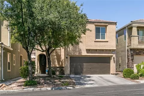8011 Maple Park St, Las Vegas, NV 89131