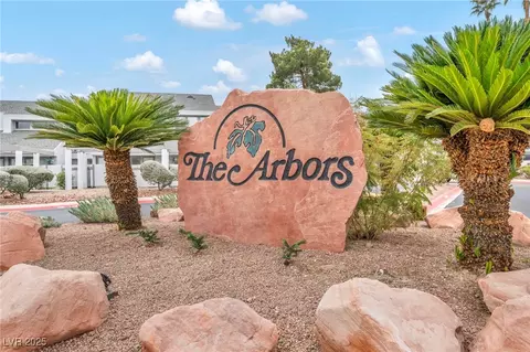 5670 Vineyard Ln, Las Vegas, NV 89110