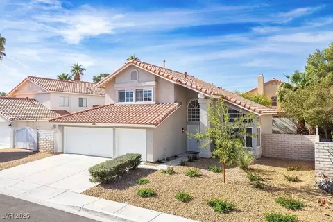 1360 Red Hollow Dr, North Las Vegas, NV 89031