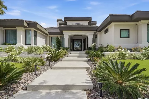 1416 Iron Hills Ln, Las Vegas, NV 89134
