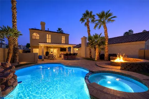 330 Pinnacle Ct, Henderson, NV 89014