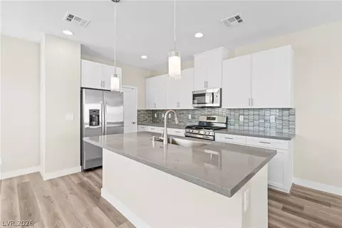 8629 Ensworth St #114, Las Vegas, NV 89123