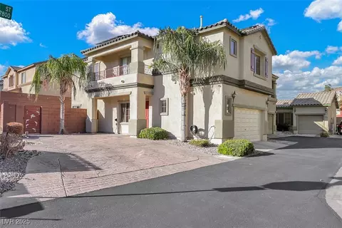 7869 Marbledoe St, Las Vegas, NV 89149