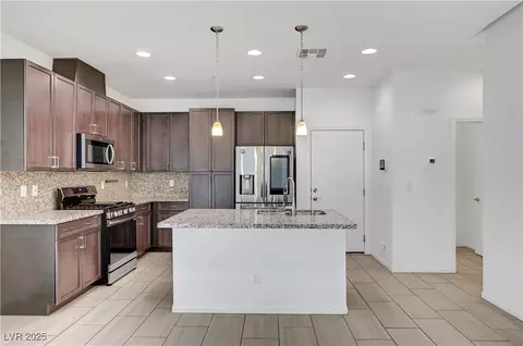 985 Via Lombardi Ave, Henderson, NV 89011
