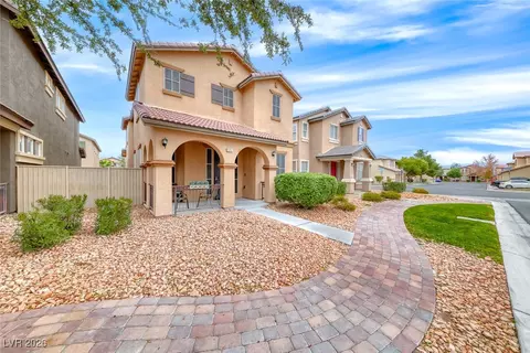 5740 Adanon St, North Las Vegas, NV 89031