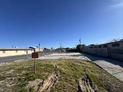 2422 Mccarran St, North Las Vegas, NV 89030