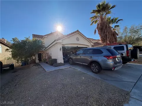 8229 Grand Pacific Dr, Las Vegas, NV 89128