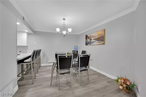 2080 Karen Ave #1, Las Vegas, NV 89169