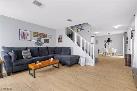 3950 S Sandhill Rd #132, Las Vegas, NV 89121