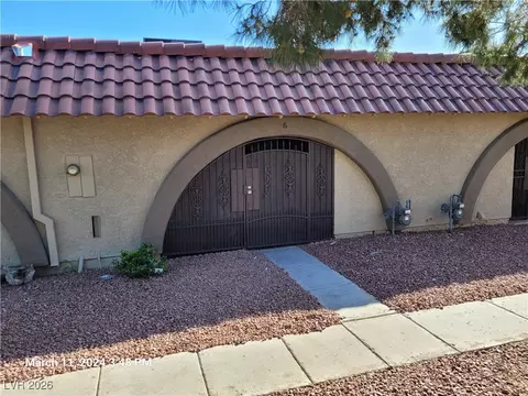 808 Hedge Way #4, Las Vegas, NV 89110