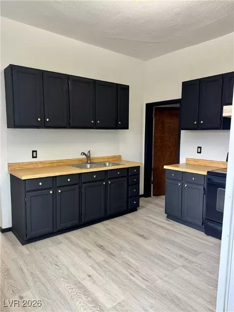 Kitchen - 1124 Avenue H, Ely, NV 89301 photo 2 of 4