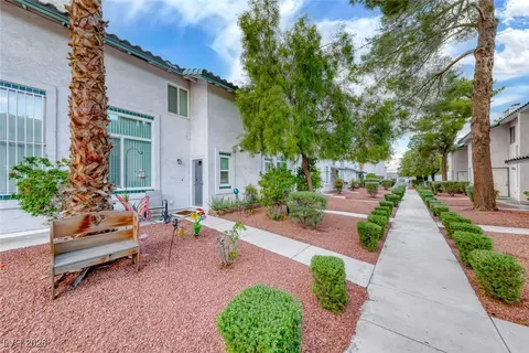 2461 Old Forge Ln #106, Las Vegas, NV 89121
