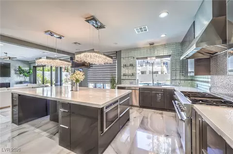 3552 Coventry Gardens Dr, Las Vegas, NV 89135