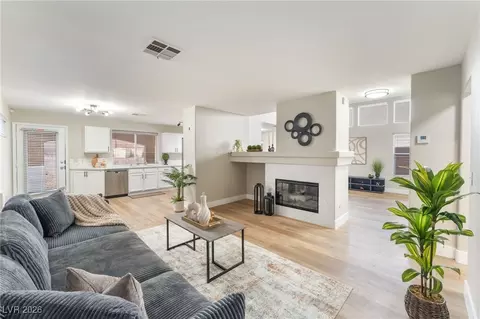 1825 Cedar Bluffs Way, Las Vegas, NV 89128
