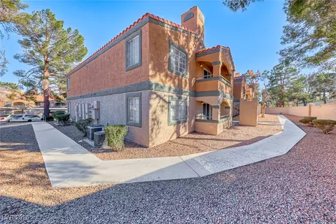 211 Mission Laguna Ln #205, Las Vegas, NV 89107