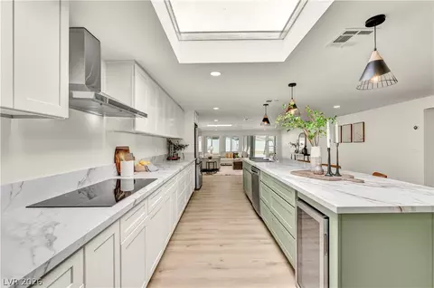 9130 Belcastro St, Las Vegas, NV 89113