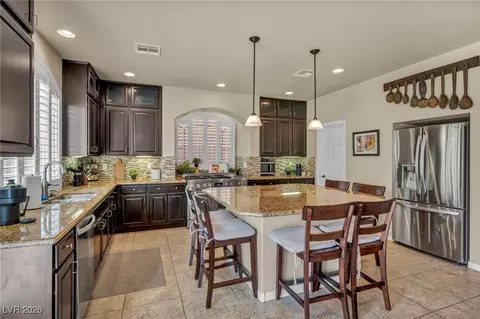 9670 Twin Rivers Ct, Las Vegas, NV 89139