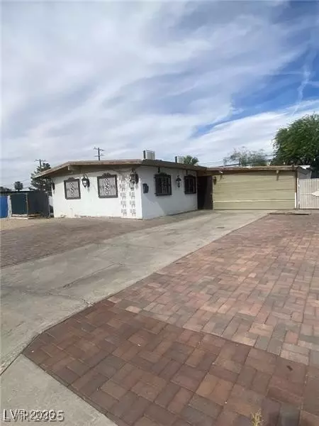 1736 Statz St, North Las Vegas, NV 89030