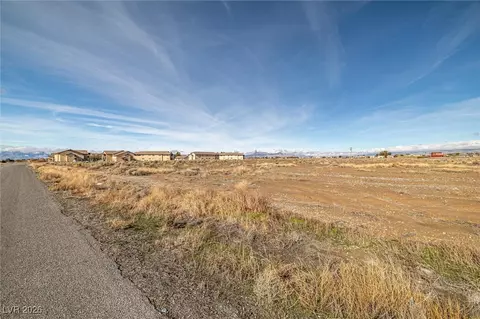 2950 E Deacon St, Pahrump, NV 89048