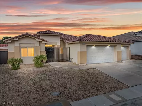 3807 Chapels Royal St, Laughlin, NV 89029