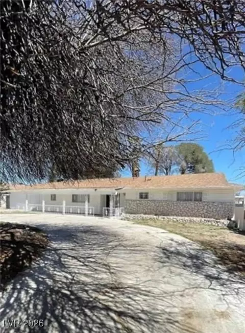 4560 Rancho Hills Dr, Las Vegas, NV 89119