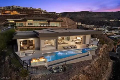 615 Scenic Rim Dr, Henderson, NV 89012