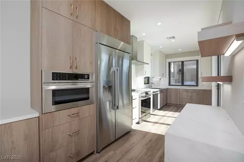8175 Arville St #407, Las Vegas, NV 89139