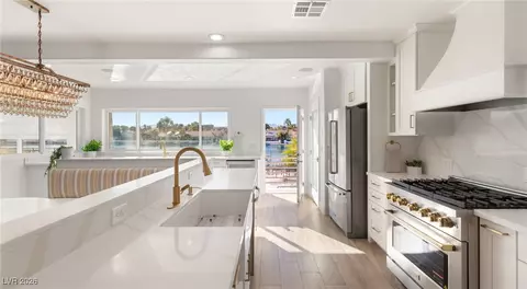 2493 Sun Reef Rd, Las Vegas, NV 89128