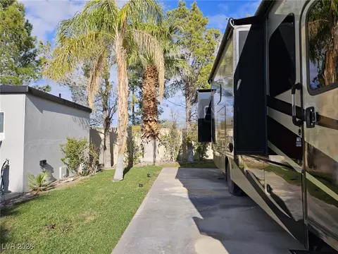8175 Arville St #256, Las Vegas, NV 89139