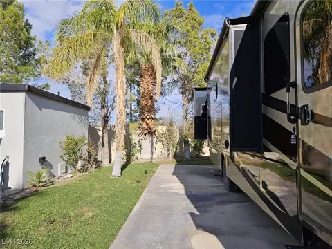 8175 Arville St #256, Las Vegas, NV 89139