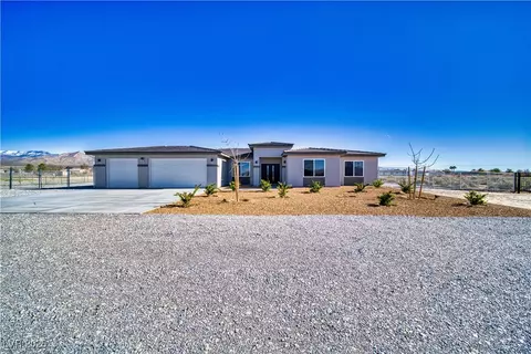 3781 S Oakleaf Ave, Pahrump, NV 89048