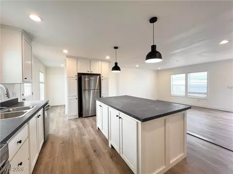 5994 Rocky Mountain Ave, Las Vegas, NV 89156