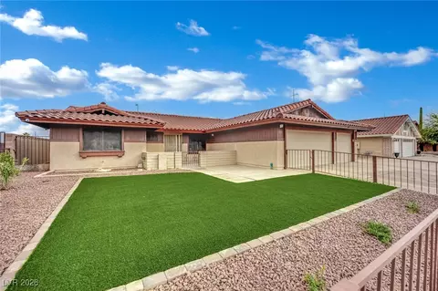 1513 Brocado Ln, Las Vegas, NV 89117