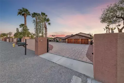 728 N Kiel St, Henderson, NV 89015
