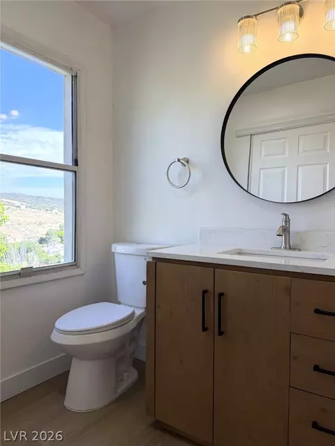 Bath - 1 Carson Ct, Ely, NV 89301 photo 2 of 3